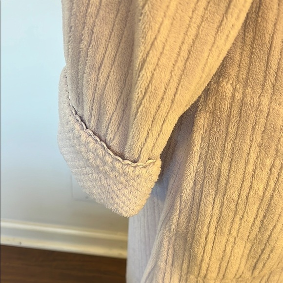 Oscar de la Renta Lavender Long Robe Luxurious Intimates, Sz S/M - Picture 4 of 12